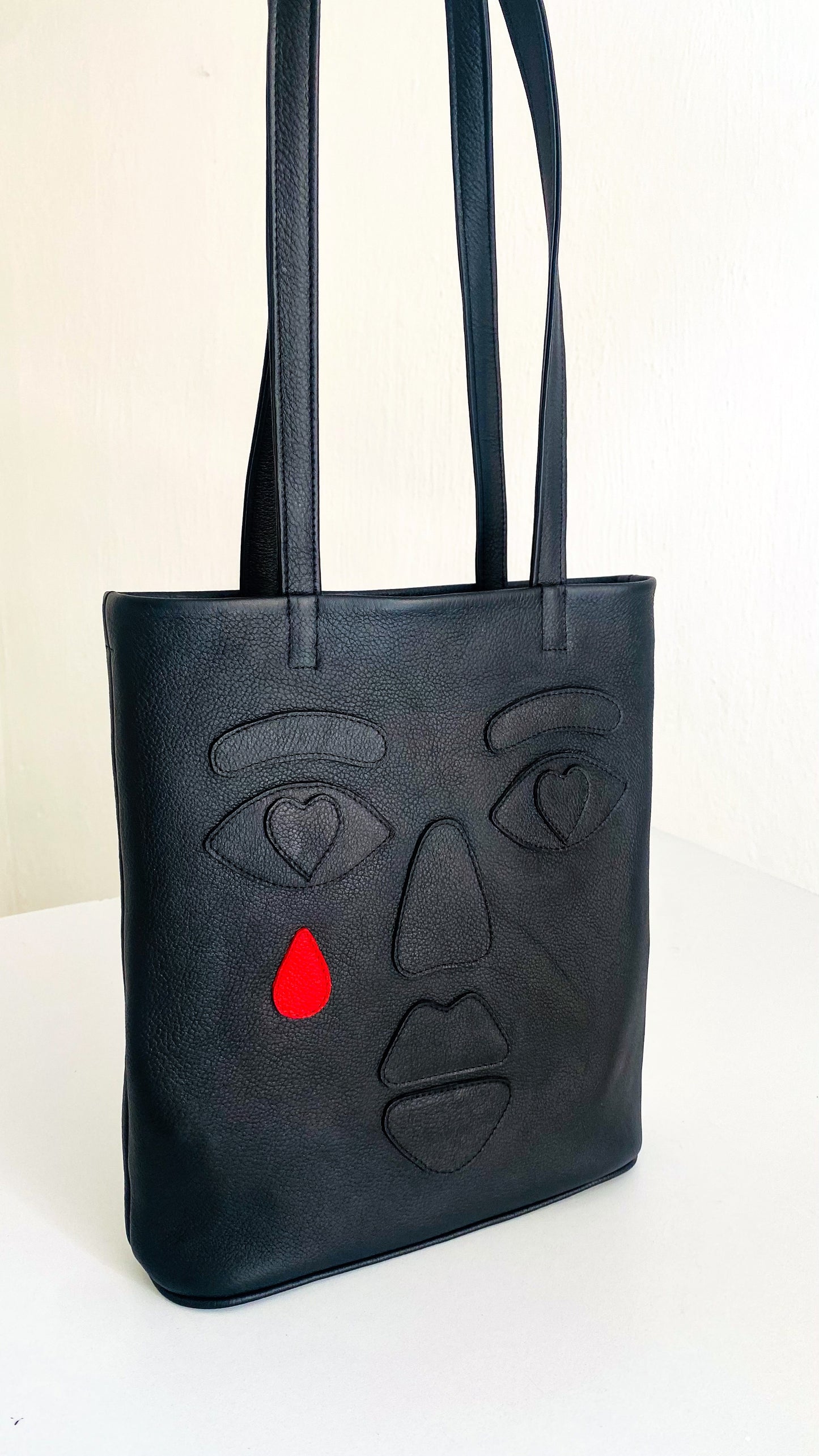 Tote Llorón negro